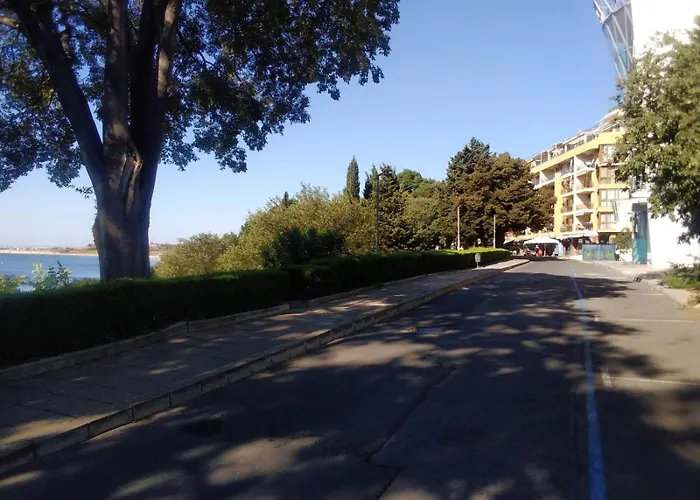 Апартаменти Vigo Несебир