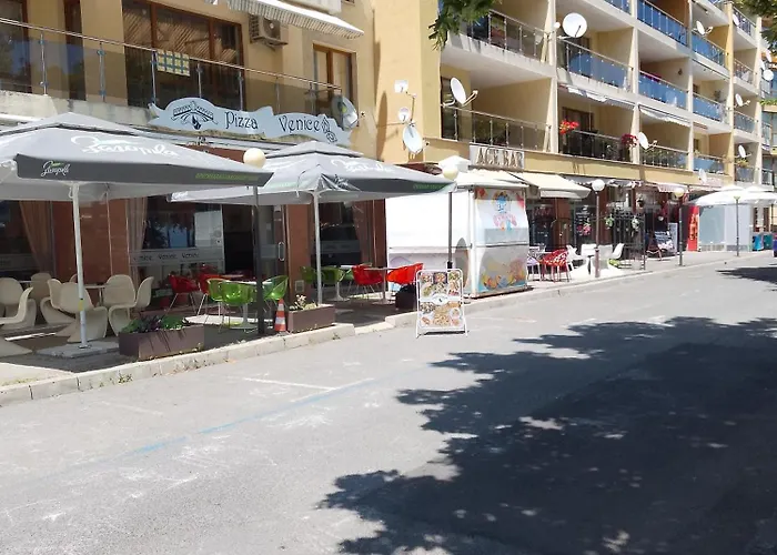 Vigo Апартаменти *